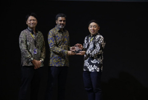 Sinergi Hino Motors Sales Indonesia dan Nestlé Indonesia, Tegaskan Komitmen Keamanan Distribusi & Logistik di GIIAS 2024